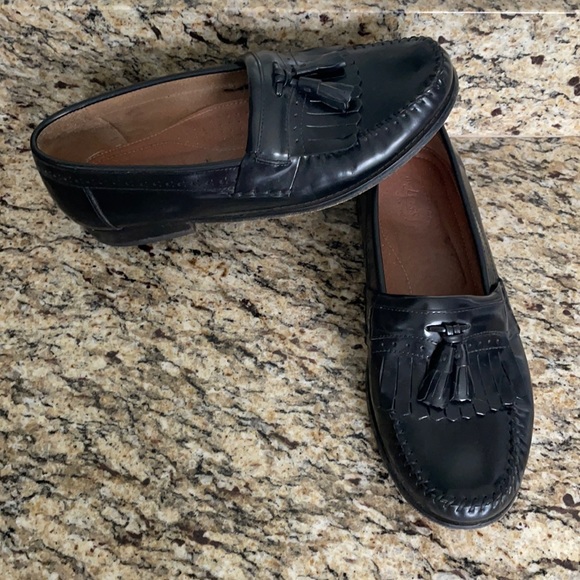 Bass Other - Men’s Bass brand Dress shoe with tassels